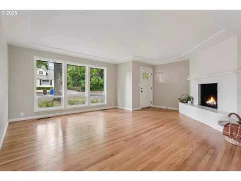 64 NW Florence Ave, Gresham, OR 97030 photo 5