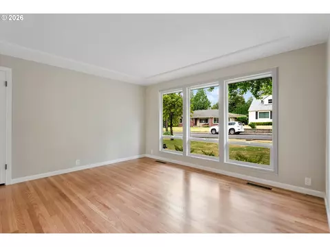 64 NW Florence Ave, Gresham, OR 97030 photo 6