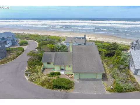 88878 Shoreline Dr, Florence, OR 97439