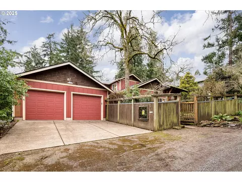 1728 Karyl Ave, Eugene, OR 97405