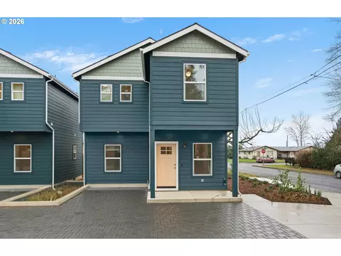 5592 Burnett Ave #A, Eugene, OR 97402