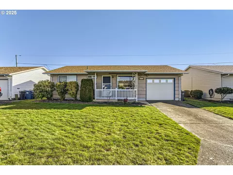 1674 Umpqua Rd, Woodburn, OR 97071
