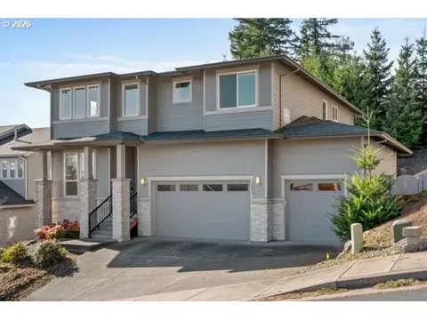 12027 SE Cicely Ln, Happy Valley, OR 97086