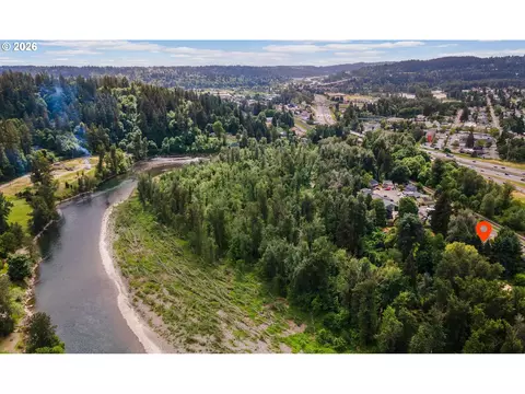 View/Area - 150 River Ln, Gladstone, OR 97027 photo 8 of 10