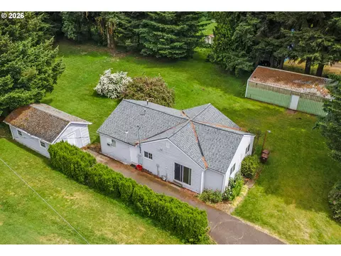 View/Area - 150 River Ln, Gladstone, OR 97027 photo 1 of 10