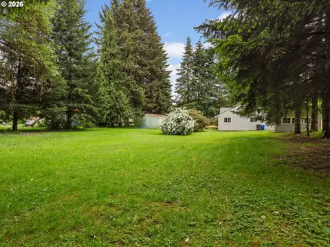 Exterior - 150 River Ln, Gladstone, OR 97027 photo 7 of 10