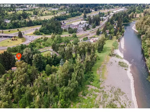 View/Area - 150 River Ln, Gladstone, OR 97027 photo 9 of 10