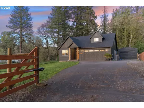 28252 S Dalmatian Rd, Mulino, OR 97042
