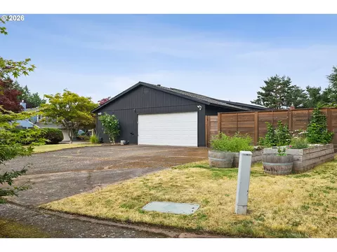 Exterior - 1611 NW Angeline Ct, Gresham, OR 97030 photo 8 of 8