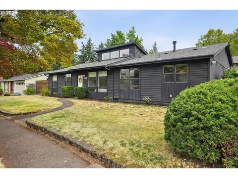 Exterior - 1611 NW Angeline Ct, Gresham, OR 97030 photo 3 of 8