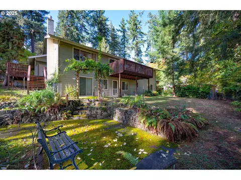 Exterior - 1925 Sylvan St, Eugene, OR 97403 photo 11 of 12