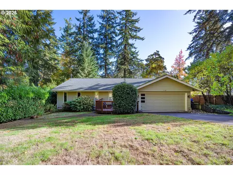 Exterior - 1925 Sylvan St, Eugene, OR 97403 photo 2 of 12