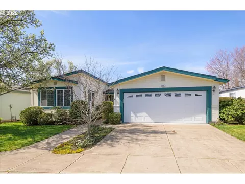 4055 Royal Ave #119, Eugene, OR 97402