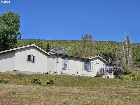 1197 Murray Dr, The Dalles, OR 97058