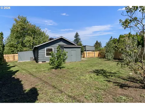 Exterior - 280 NW 23rd St, Gresham, OR 97030 photo 8 of 10