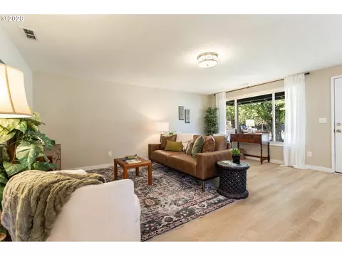 Living - 280 NW 23rd St, Gresham, OR 97030 photo 3 of 3