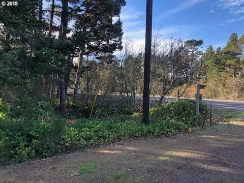 87941 Highway 101, Florence, OR 97439