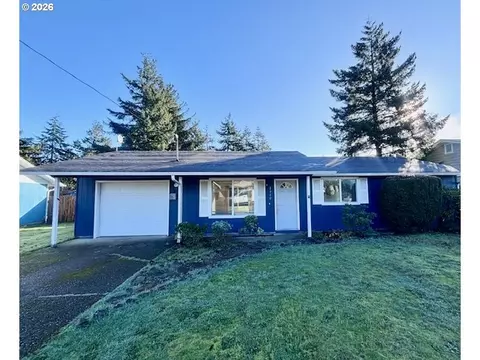 1940 Willow St, Florence, OR 97439