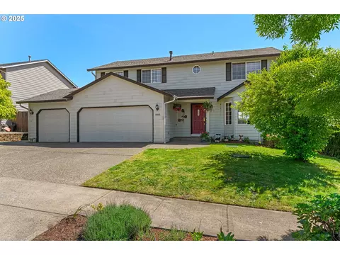 19815 SE 42nd St, Camas, WA 98607