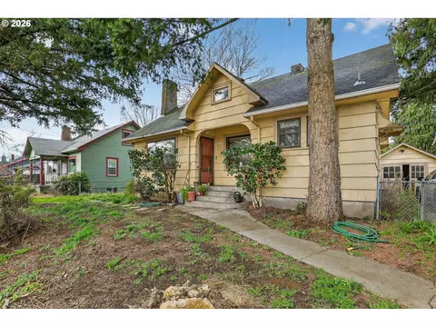 2911 SE 52nd Ave, Portland, OR 97206