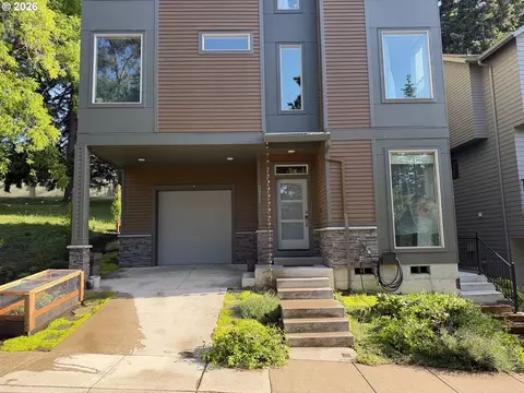 3971 Village Center Dr SE, Salem, OR 97302