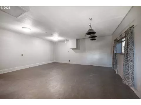 Other - 672 51st St, Springfield, OR 97478 photo 7 of 11