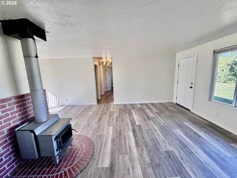 Living - 3970 5 Marshall, Eugene, OR 97402 photo 3 of 3