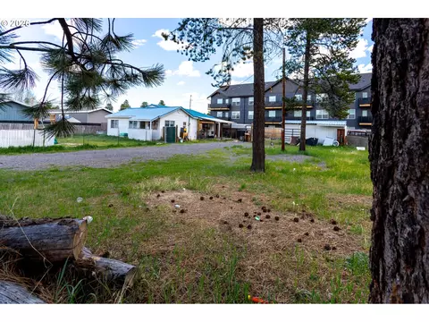 Exterior - 51380 Preble Way, La Pine, OR 97739 photo 2 of 12