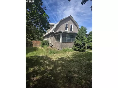 2502 N 2nd St, La Grande, OR 97850