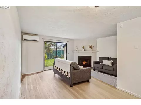 1505 Fetters Loop, Eugene, OR 97402 photo 7