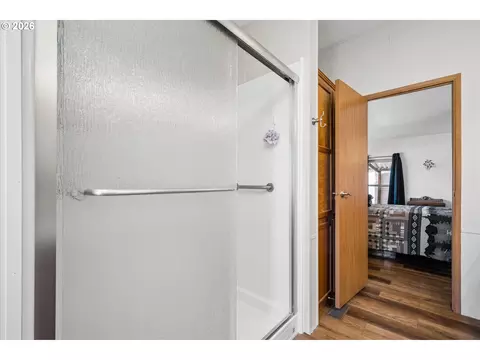 Bath - 5335 Main St #157, Springfield, OR 97478 photo 2 of 3