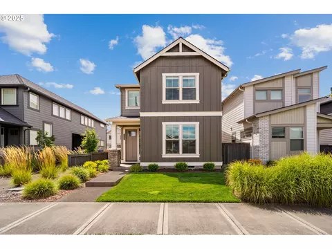 8058 SE Reddington St, Hillsboro, OR 97123