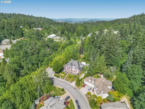 View/Area - 3889 SE Saint Andrews Pl, Gresham, OR 97080 photo 4 of 6