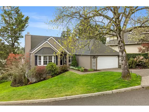 4627 SW Snyder Pl, Portland, OR 97221