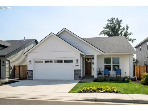 3257 Mountain Creek Ln, Springfield, OR 97478