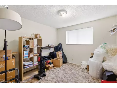 Bedroom - 920 Echo Hollow Rd, Eugene, OR 97402 photo 1 of 6