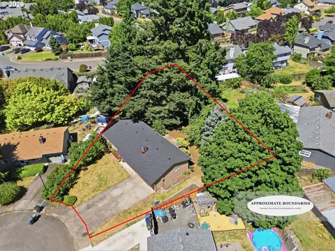 View/Area - 2250 W Irwin Way, Eugene, OR 97402 photo 1 of 7