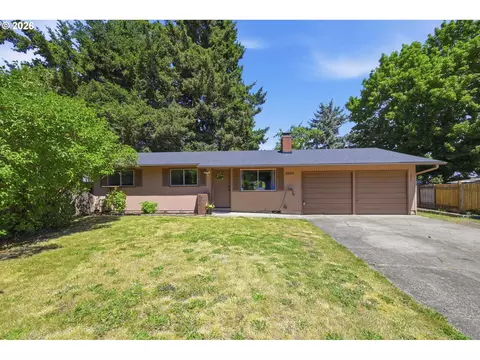 Exterior - 2250 W Irwin Way, Eugene, OR 97402 photo 2 of 12