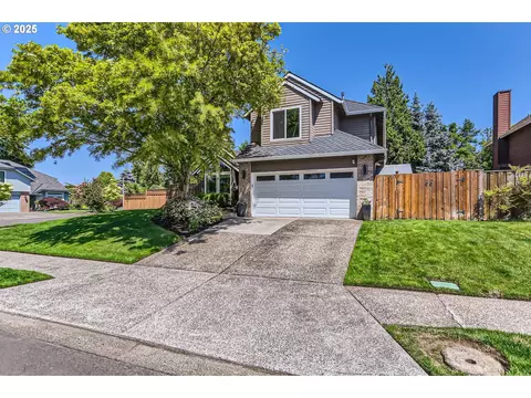 5290 SW Greenwood Cir, Tualatin, OR 97062