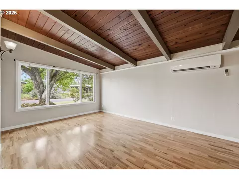 Living - 1430 Barton St, Eugene, OR 97404 photo 2 of 5