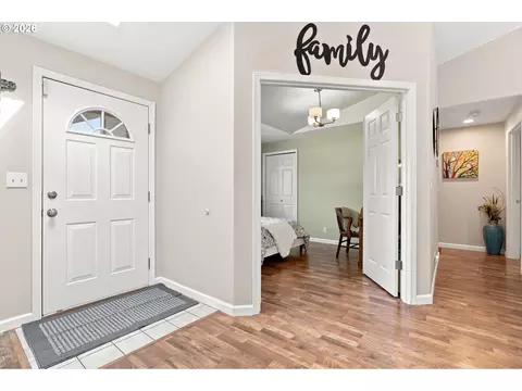 Entry Way - 723 71st St, Springfield, OR 97478 photo 2 of 2