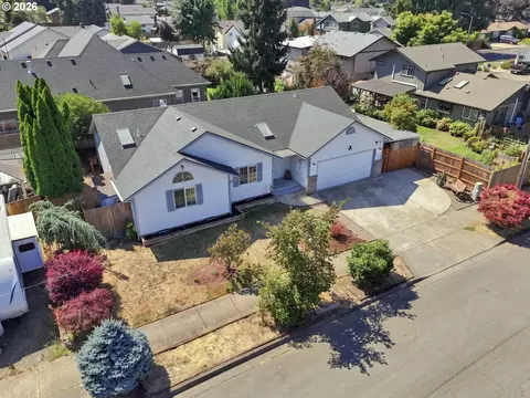 View/Area - 723 71st St, Springfield, OR 97478 photo 1 of 6