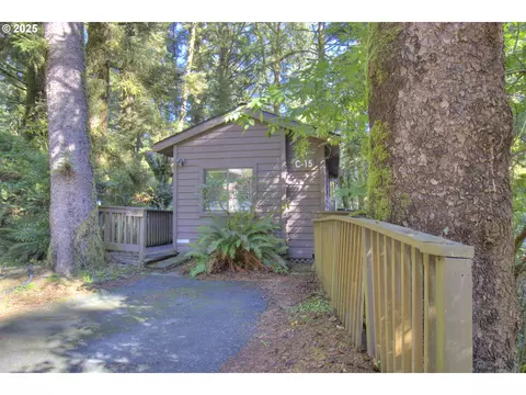 19921 Whaleshead Rd #C15, Brookings, OR 97415
