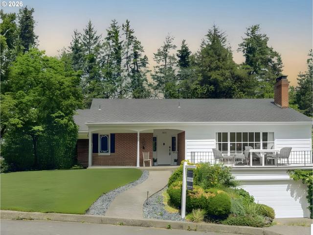 4901 SW Humphrey Park, Portland, OR 97221