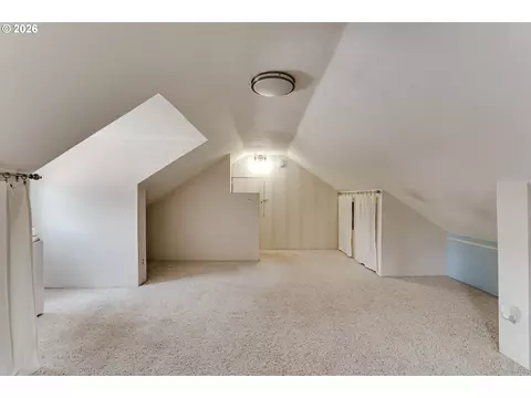 Bedroom - 345 23rd St, Springfield, OR 97477 photo 4 of 5