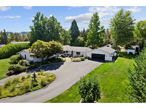 11700 S Makin Ln, Canby, OR 97013