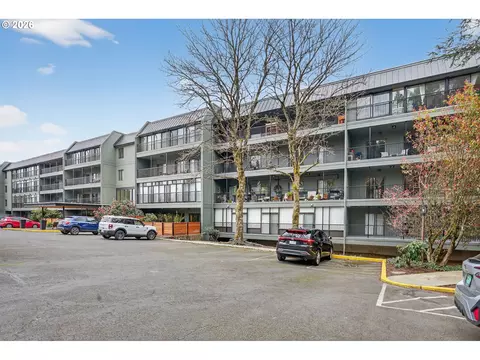 45 Eagle Crest Dr #315, Lake Oswego, OR 97035