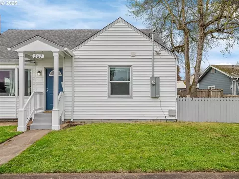 357 E St, Independence, OR 97351 photo 5