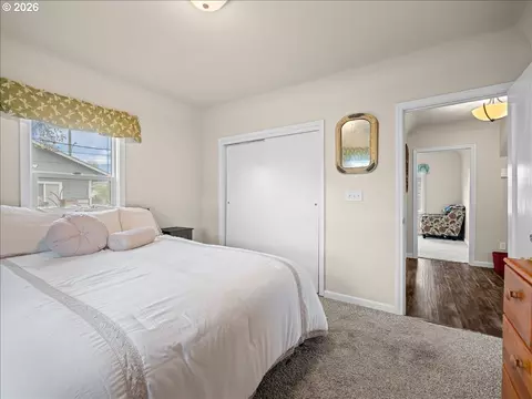 357 E St, Independence, OR 97351 photo 19