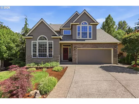 15832 SE Flavel Dr, Portland, OR 97236